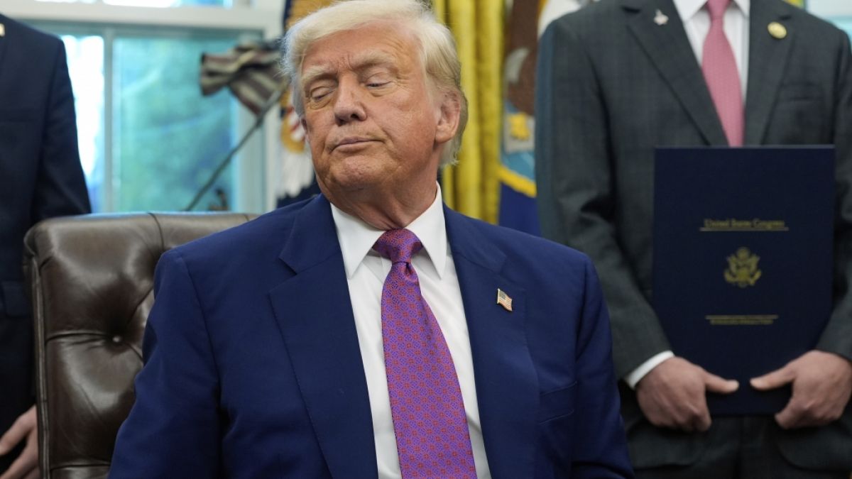 Donald Trump ist bekanntlich leicht aus der Fassung zu bringen - vor allem kritische Journalisten lassen den US-Präsidenten regelmäßig ausrasten. Donald Trump ist bekanntlich leicht aus der Fassung zu bringen - vor allem kritische Journalisten lassen den US-Präsidenten regelmäßig ausrasten. (Foto)