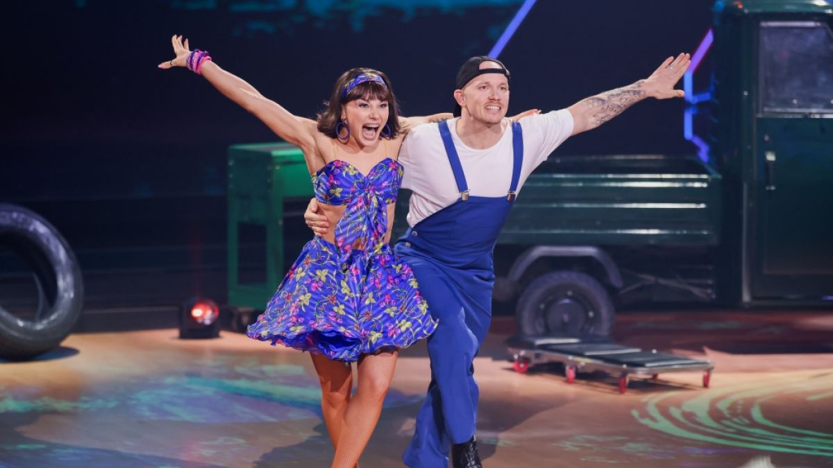 Anastasia Marusta trainierte monatelang mit Fabian Hambüchen. In der "Let's Dance Profi-Challenge" tanzt sie mit einem anderen Partner um den Sieg. Anastasia Marusta trainierte monatelang mit Fabian Hambüchen. In der "Let's Dance Profi-Challenge" tanzt sie mit einem anderen Partner um den Sieg. (Foto)