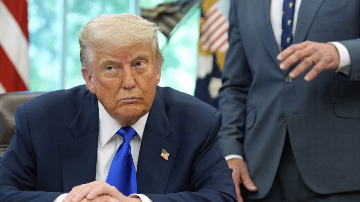 Donald Trump sieht sich wegen eines Fundraiser-Dinners heftigen Korruptionsvorwürfen ausgesetzt. Donald Trump sieht sich wegen eines Fundraiser-Dinners heftigen Korruptionsvorwürfen ausgesetzt. (Foto)