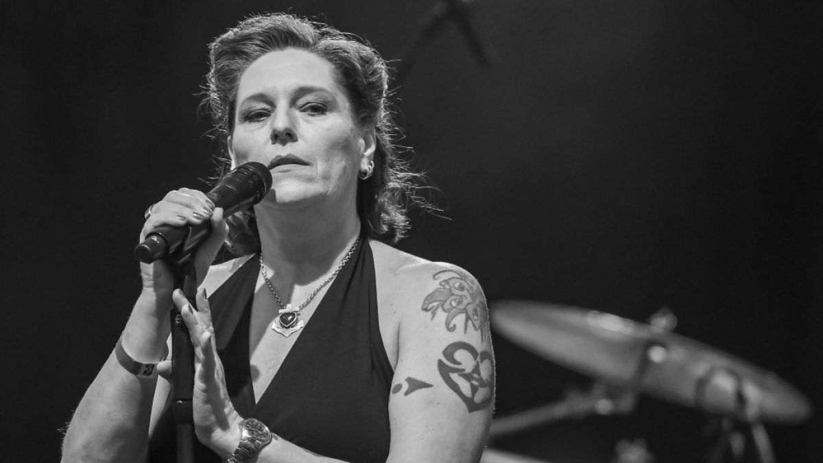 Fans und Wegbegleiter trauerten nach dem plötzlichen Tod der ehemaligen Rosenstolz-Sängerin AnNa R. - nun soll im September postum ein neues Album der Sängerin veröffentlicht werden. (Foto)