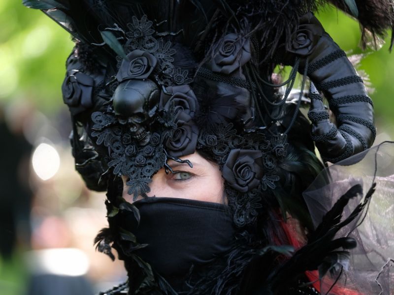 Wave Gotik Treffen 2026 in Leipzig: So kommen Sie auch ohne Bändchen zu den WGT-Konzerten