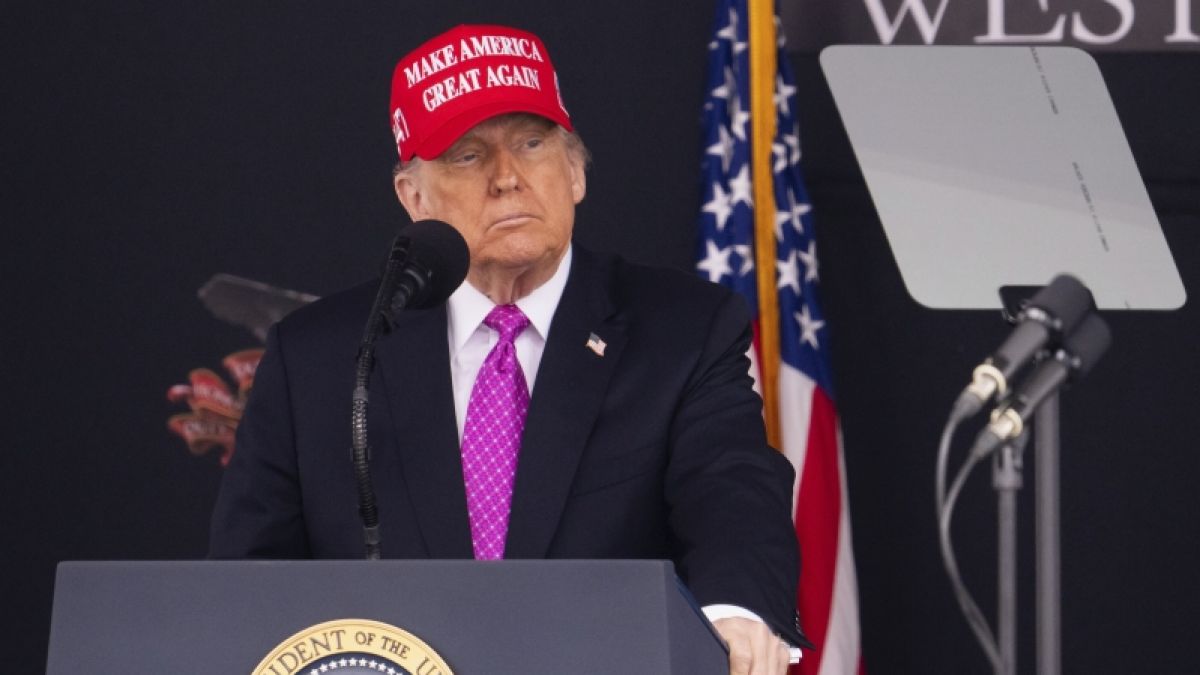 Donald Trump attackierte Wladimir Putin scharf nach einem massiven Luftangriff auf die Ukraine. Donald Trump attackierte Wladimir Putin scharf nach einem massiven Luftangriff auf die Ukraine. (Foto)