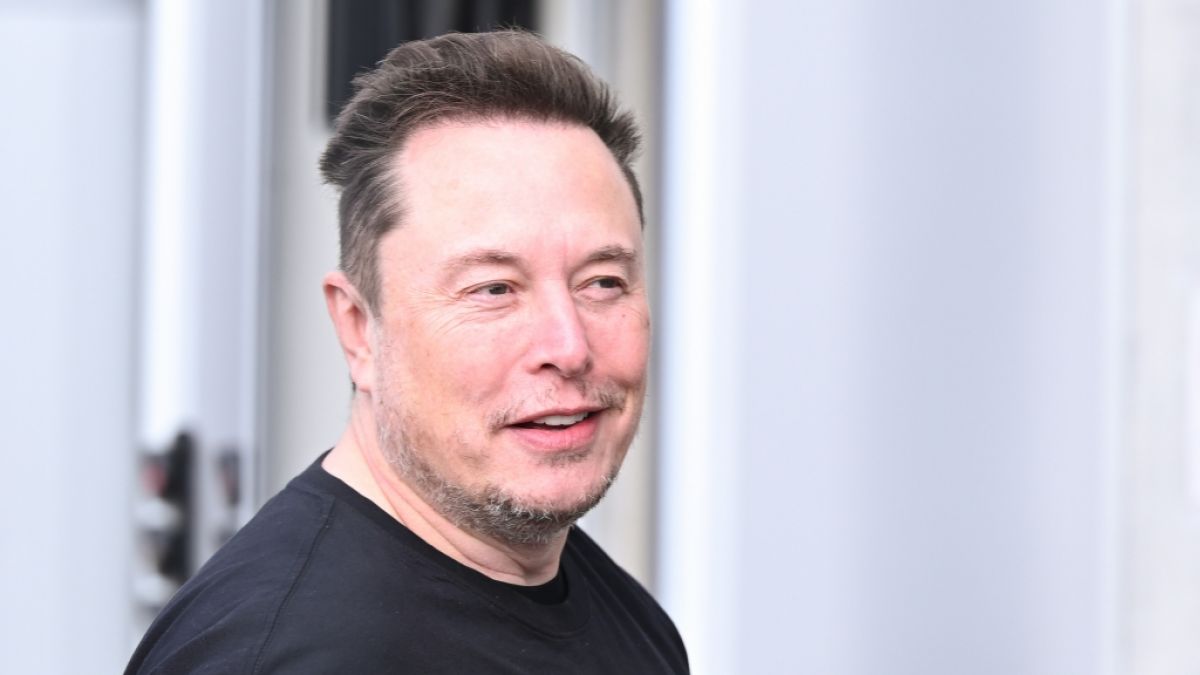 Elon Musk will jetzt wieder vor Servern schlafen und sich mehr um seine Unternehmen kümmern. Elon Musk will jetzt wieder vor Servern schlafen und sich mehr um seine Unternehmen kümmern. (Foto)