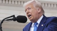 Donald Trump toleriert auch ein Schläfchen während einer wichtigen Abstimmung.