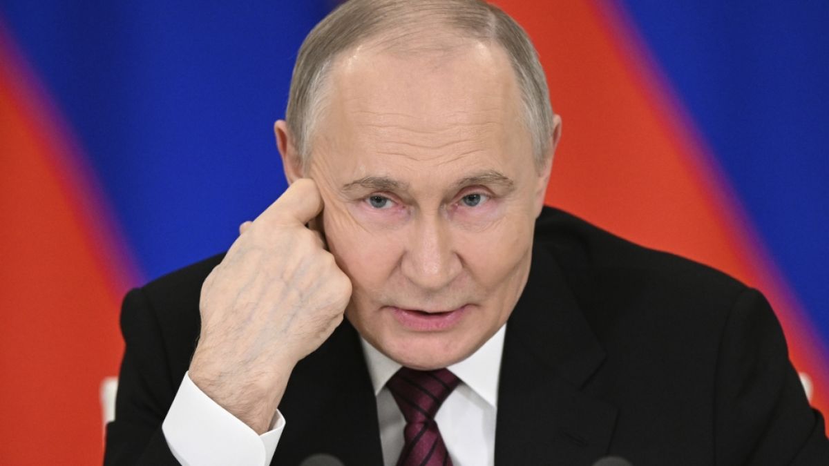 Wladimir Putin provoziert immer wieder mit Atomkrieg-Drohungen gegen den Westen. Wladimir Putin provoziert immer wieder mit Atomkrieg-Drohungen gegen den Westen. (Foto)