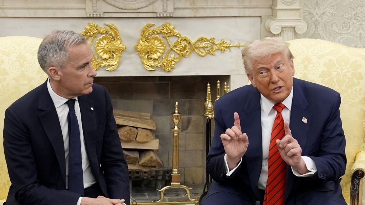 Donald Trump (r.) will Kanadas Premierminister Mark Carney (l.) zum Beitritt in die USA überzeugen. Donald Trump (r.) will Kanadas Premierminister Mark Carney (l.) zum Beitritt in die USA überzeugen. (Foto)