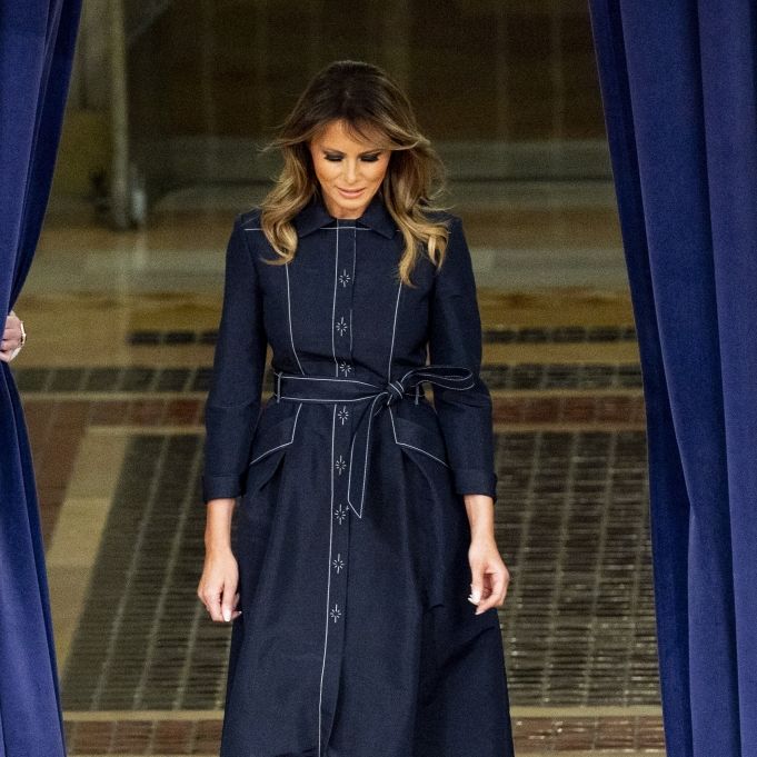 Melania Trump weist das Gerücht zurück, Sohn Barron habe sich in Harvrad beworben. 