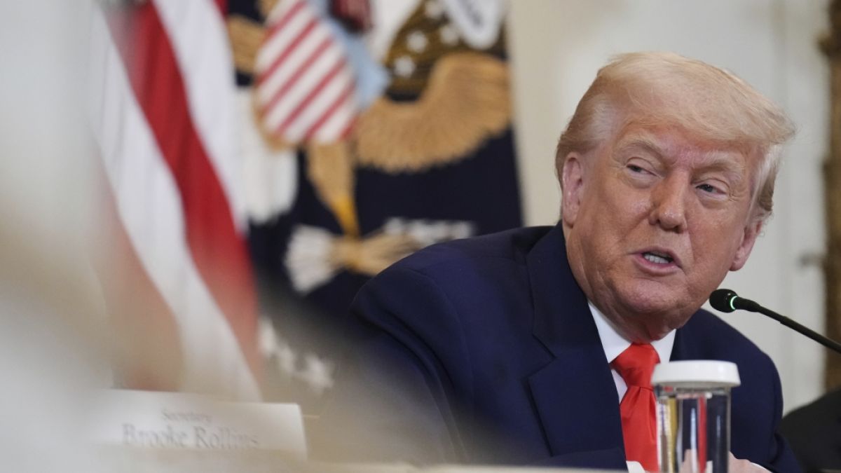 Donald Trumps Pressesprecherin sorgte für einen Eklat. Donald Trumps Pressesprecherin sorgte für einen Eklat. (Foto)