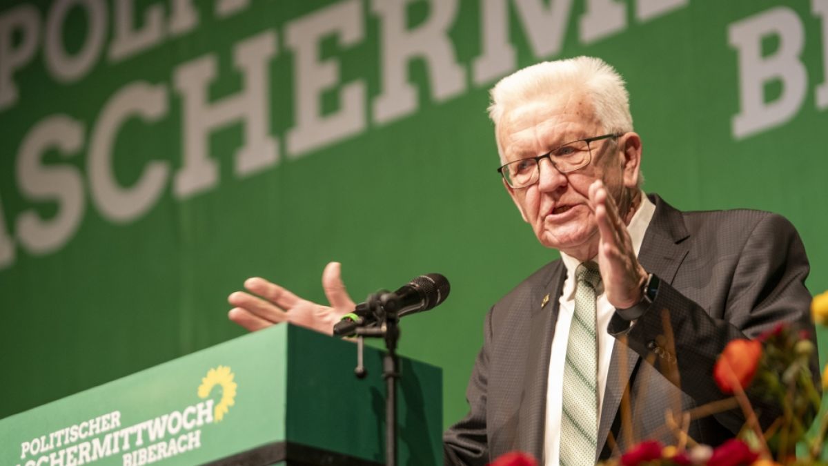 Winfried Kretschmann legte der Grünen-Jugend-Chefin den Parteiaustritt nahe.  (Foto)