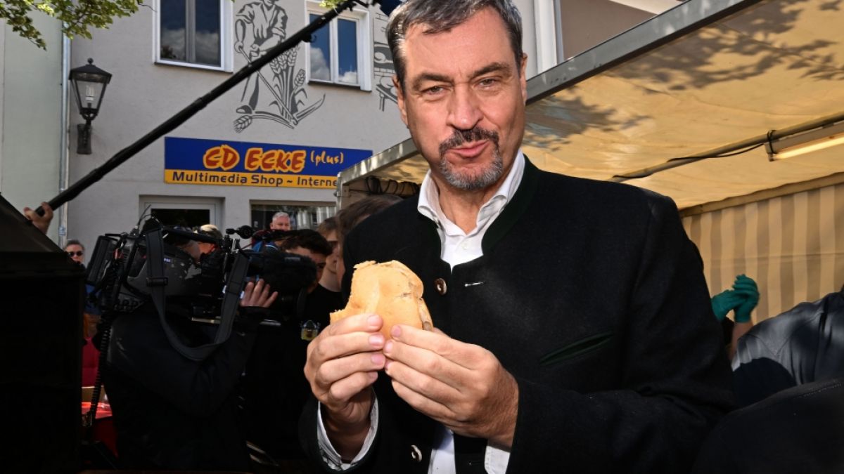 Der bayerische Ministerpräsident Markus Söder setzt sich gerne in Szene, wie es ein Food-Influencer nicht besser könnte Der bayerische Ministerpräsident Markus Söder setzt sich gerne in Szene, wie es ein Food-Influencer nicht besser könnte (Foto)
