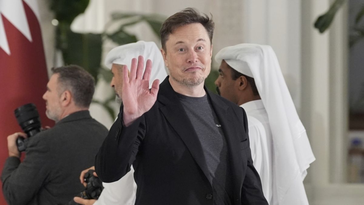 Elon Musk verlässt sein umstrittenes Regierungsamt, aber schließt dafür Milliarden-Deals im Nahen Osten ab. Elon Musk verlässt sein umstrittenes Regierungsamt, aber schließt dafür Milliarden-Deals im Nahen Osten ab. (Foto)
