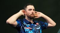 Darts-Profi Luke Humphries ist nicht nur die amtierende Nummer eins der Pfeilesport-Welt, sondern auch frischgebackener Premier-League-Sieger.
