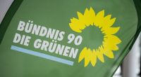 Die Grünen verlieren in einer aktuellen bundesweiten Umfrage weiter an Zustimmung.