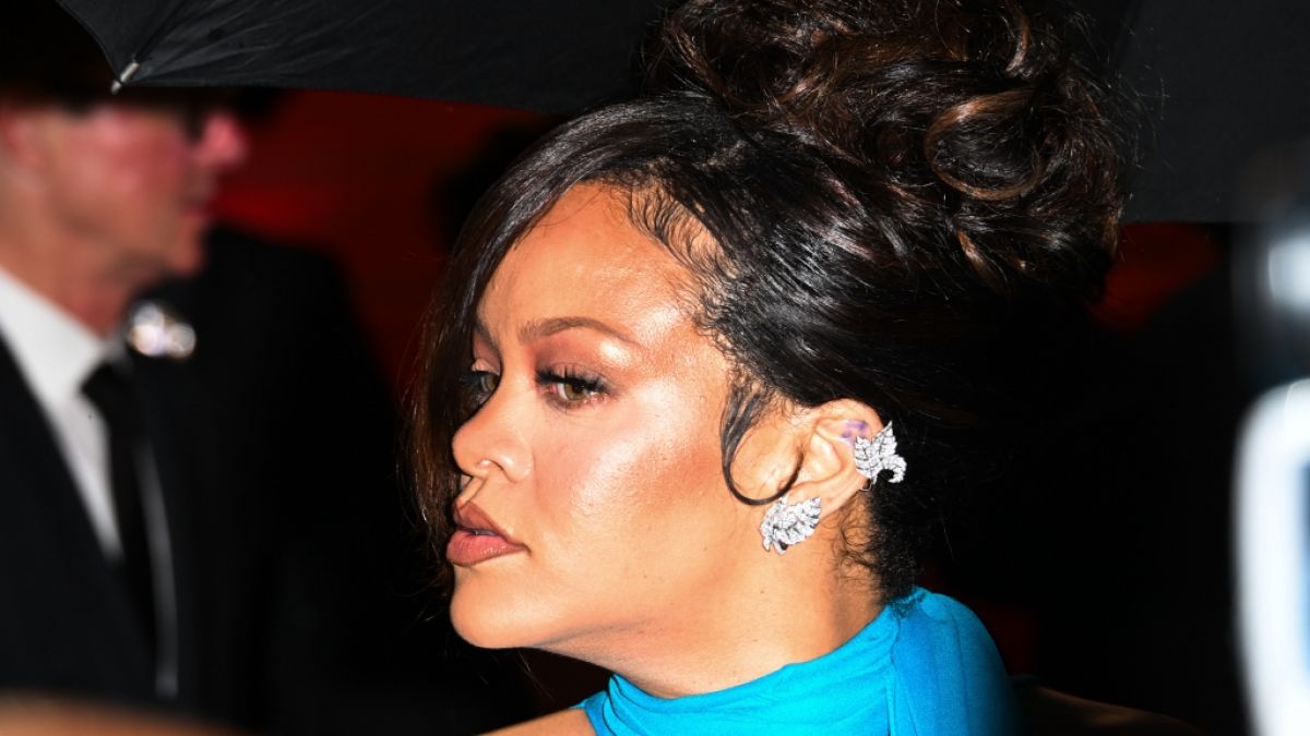 Der Vater von US-Popstar Rihanna ist Berichten zufolge mit 70 Jahren gestorben. (Foto)