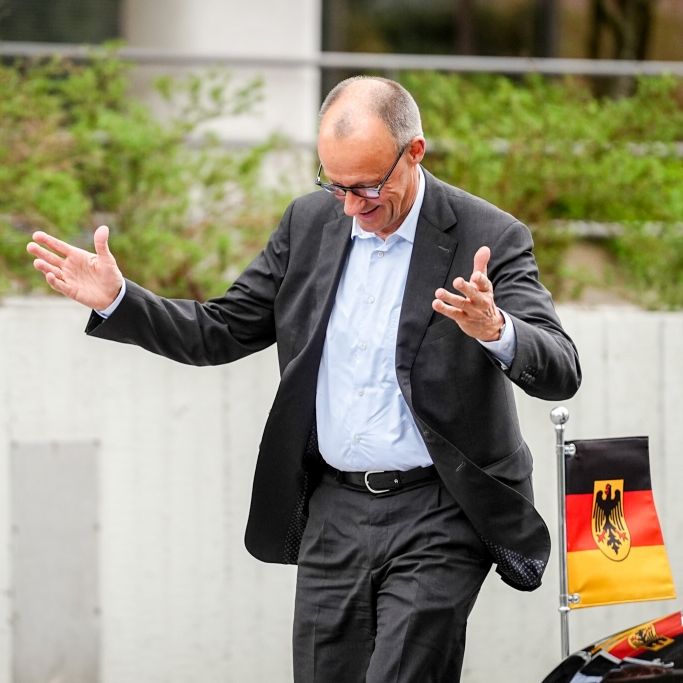 Umfrage-Hammer - für den Bundeskanzler geht's plötzlich steil bergauf