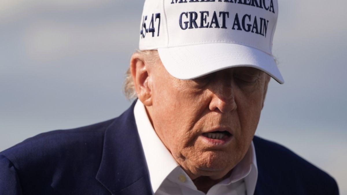 Ein Wetterexperte hat Donald Trump (Foto) mitten in einer Live-Sendung attackiert. (Foto)