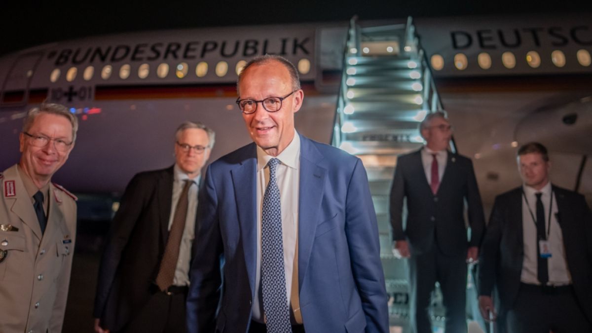 Bundeskanzler Friedrich Merz gut gelaunt bei seiner Ankunft in Washington. Bundeskanzler Friedrich Merz gut gelaunt bei seiner Ankunft in Washington. (Foto)