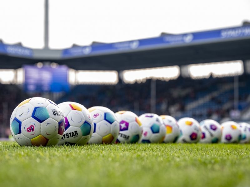 Fußball News: Guardiola warnt Spieler: Nicht zu viel essen an Weihnachten