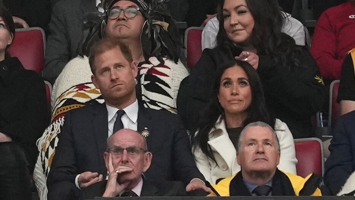 Prinz Harry und Meghan Markle dürften nach der jüngsten Beliebtheitsumfrage kaum Grund zur Freude haben. Prinz Harry und Meghan Markle dürften nach der jüngsten Beliebtheitsumfrage kaum Grund zur Freude haben. (Foto)