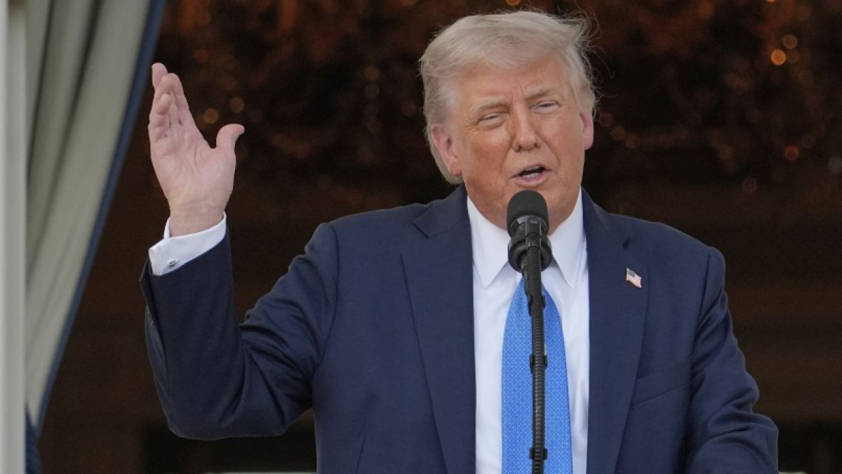 Donald Trumps goldenes Visum erfreut sich offenbar großer Beliebtheit. Donald Trumps goldenes Visum erfreut sich offenbar großer Beliebtheit. (Foto)