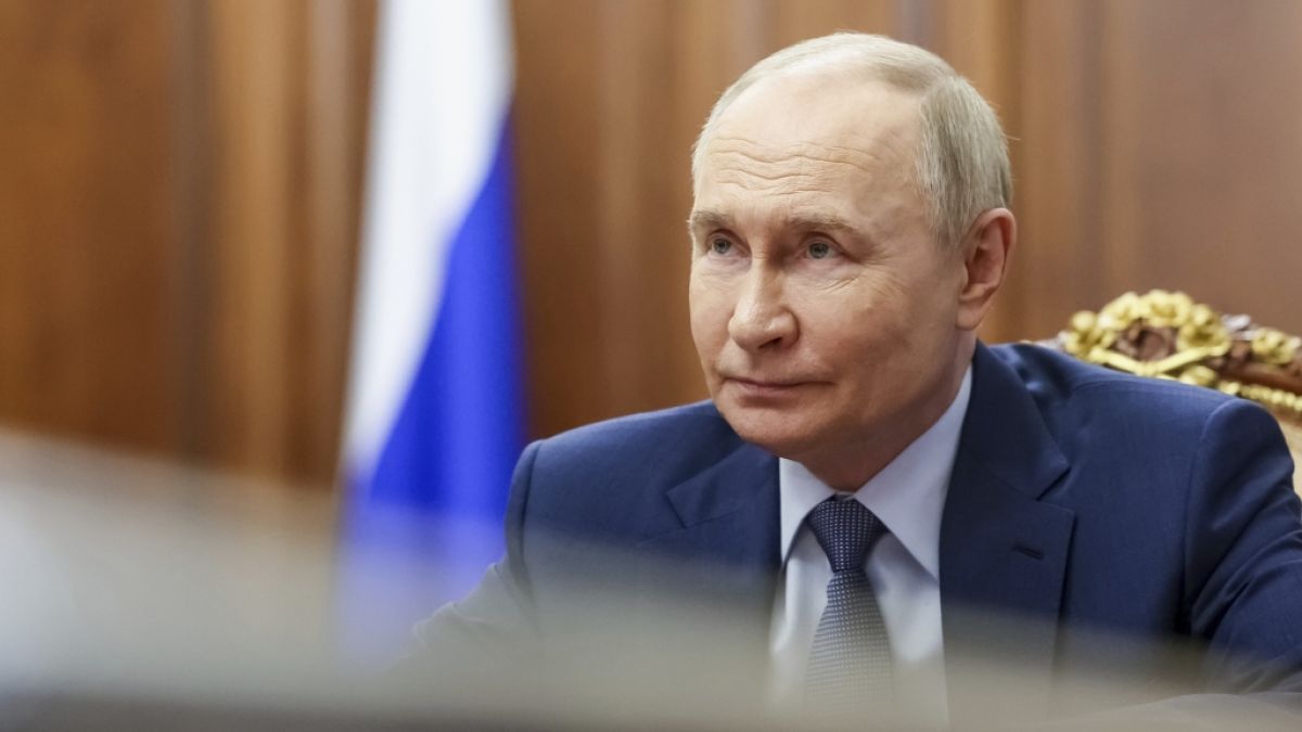 Wladimir Putin muss im Ukraine-Krieg den nächsten Millionen-Rückschlag hinnehmen. Wladimir Putin muss im Ukraine-Krieg den nächsten Millionen-Rückschlag hinnehmen. (Foto)
