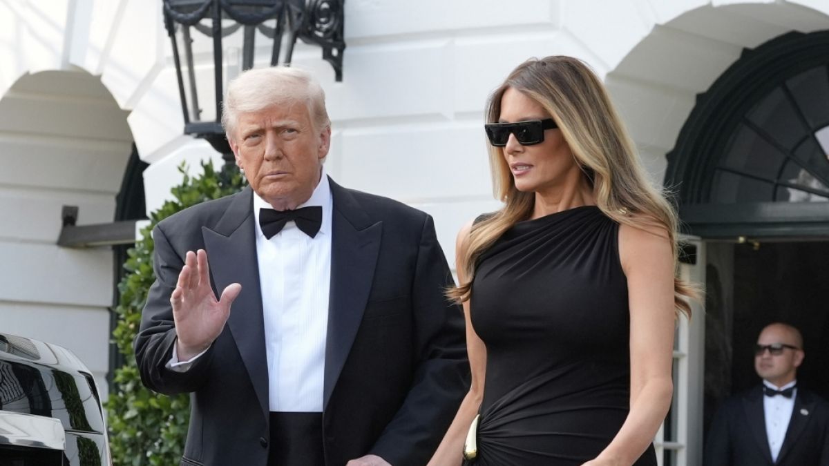 Melania Trump hatte offenbar keine Lust, Händchen zu halten. Melania Trump hatte offenbar keine Lust, Händchen zu halten. (Foto)