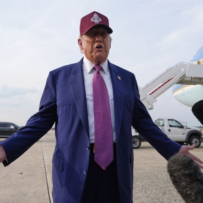 Donald Trump zeigt plötzlich Verständnis für Einwanderer - Politikberater Stephen Miller durch Trumps Aussagen schwer getroffen. 