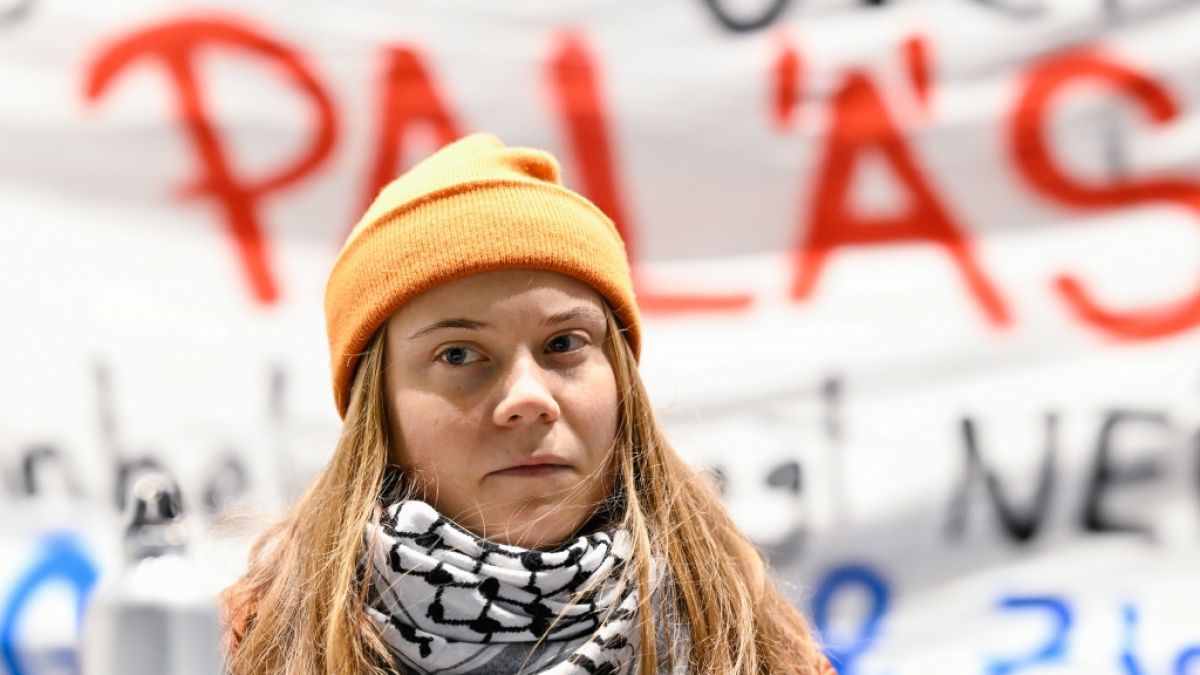Greta Thunberg: Schwester Bea Ernman provoziert mit freizügigen Bildern und eigener Musik. Greta Thunberg: Schwester Bea Ernman provoziert mit freizügigen Bildern und eigener Musik. (Foto)