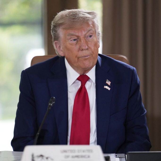 Russland verspottet US-Präsident nach Militärparaden-Fiasko