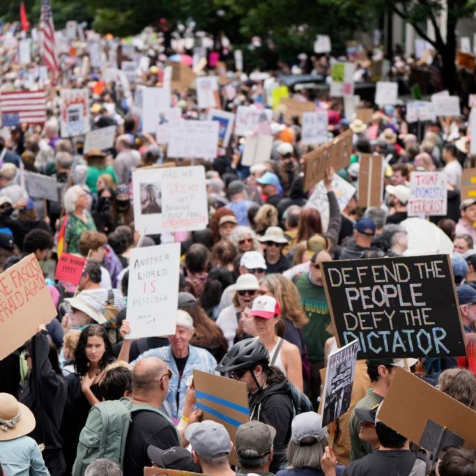 Drama bei Anti-Trump-Protest – TV-Star im Kreuzfeuer getötet