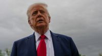 Donald Trump befürchtet eine atomare Bedrohung durch den Iran. Geheimdienstinformationen besagen jedoch etwas anderes. Greift die USA nun in den Nahost-Konflikt ein?