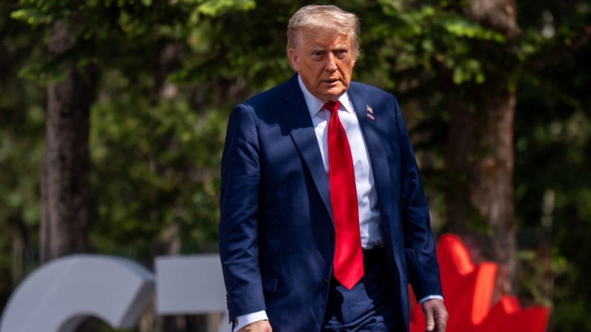 #Donald Trump: Video enthüllt verstörende Szene: Stadtammann von Trump-Trupp verhaftet