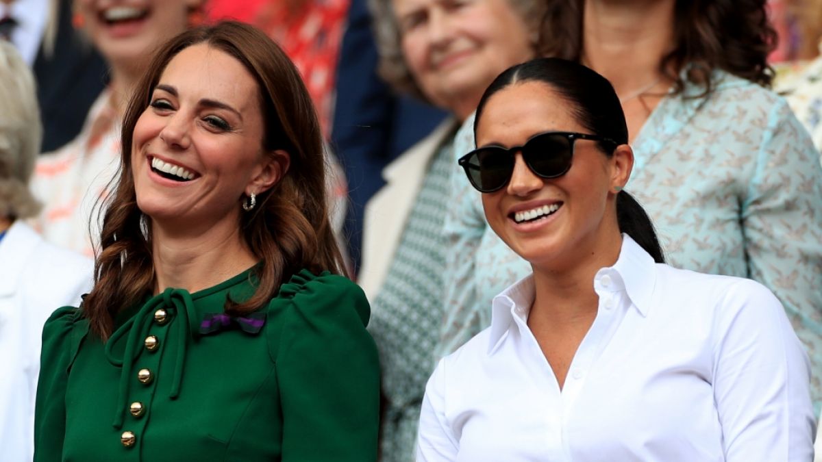 #Meghan Markle ertappt: "Grenzt an Stalking!" Herzogin Meghan mopst erneut c/o Prinzessin Kate