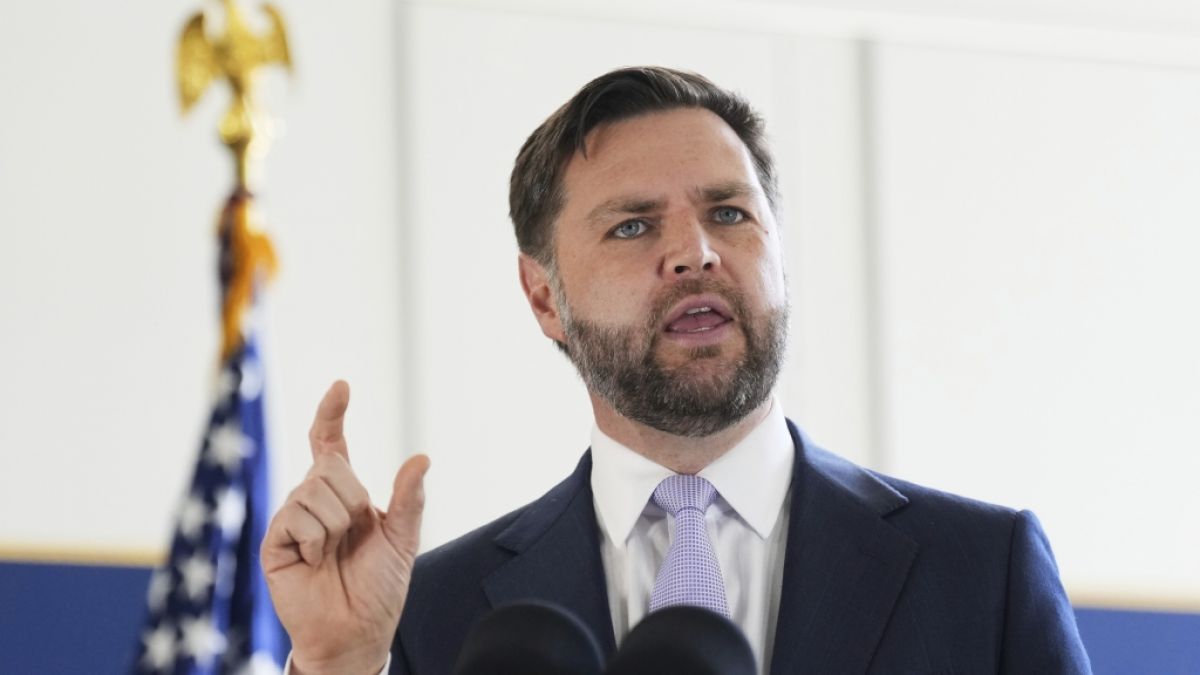 Gavin Newsom forderte J.D. Vance zu einer öffentlichen Debatte heraus. (Foto)