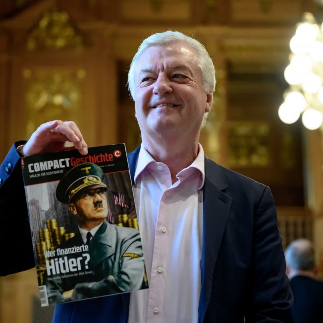 Verbot aufgehoben - rechtsextremes 