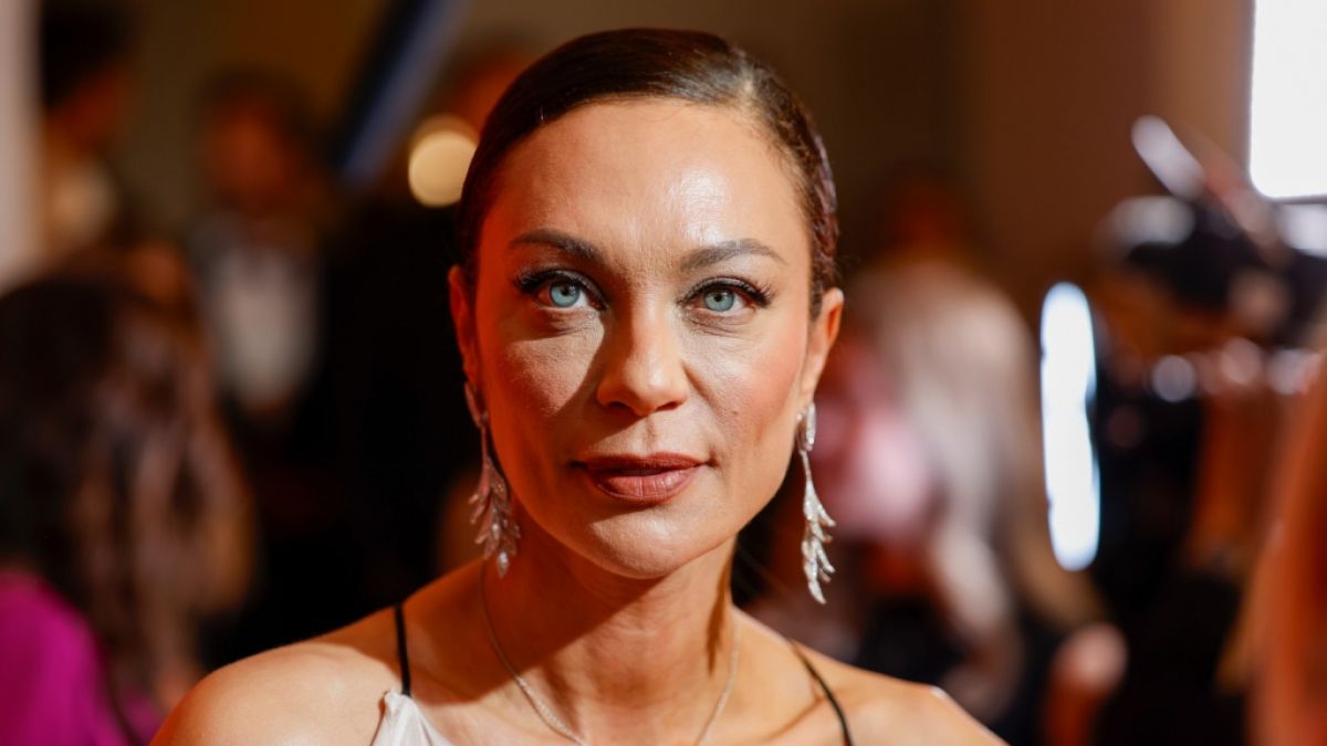 Lilly Becker feiert ihren 49. Geburtstag. Anlässlich des Ehrentages lässt sie die Vergangenheit noch einmal Revue passieren. Lilly Becker feiert ihren 49. Geburtstag. Anlässlich des Ehrentages lässt sie die Vergangenheit noch einmal Revue passieren. (Foto)