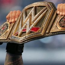 Schock beim WWE-Event: Goldberg verliert, Rollins verletzt