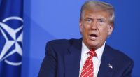 Nach seinen aufgeflogenen Lügenmärchen zur Bombardierung iranischer Atomanlagen soll Donald Trump vor Wut explodiert sein.