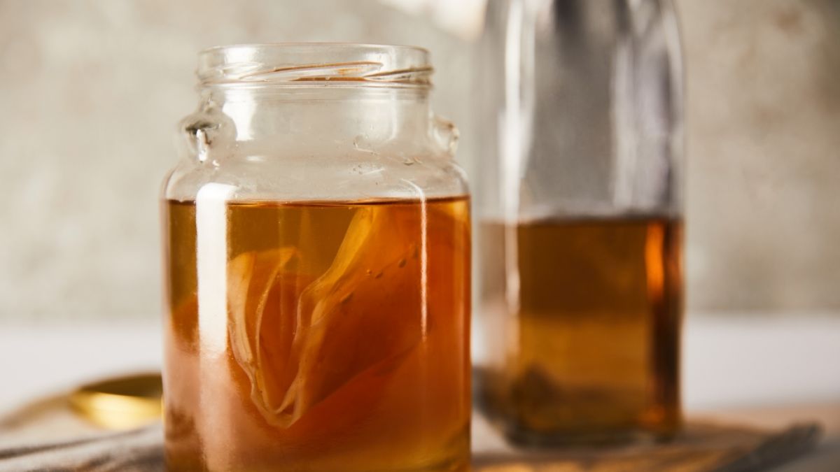 Kombucha lässt sich ganz einfach Zuhause herstellen. Kombucha lässt sich ganz einfach Zuhause herstellen. (Foto)