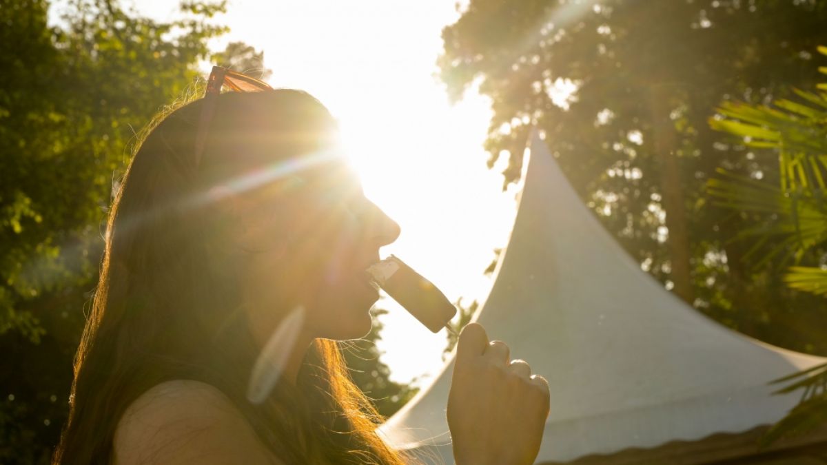 Die Sommerhitze bleibt ungebrochen - und klettert sogar noch ein paar weitere Grade hoch. Die Sommerhitze bleibt ungebrochen - und klettert sogar noch ein paar weitere Grade hoch. (Foto)