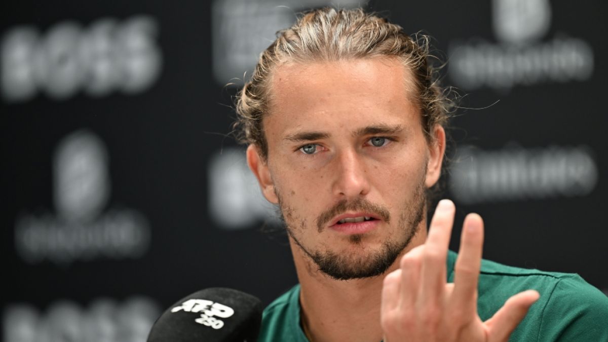 Nach dem Wimbledon-Aus sprach Tennis-Profi Alexander Zverev offen über mentale Probleme. Sein Bruder ist überrascht von den Aussagen. Nach dem Wimbledon-Aus sprach Tennis-Profi Alexander Zverev offen über mentale Probleme. Sein Bruder ist überrascht von den Aussagen. (Foto)
