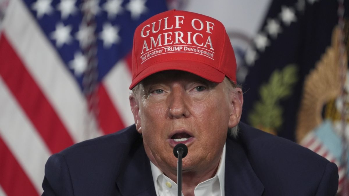 Um das umstrittene Steuergesetz von Donald Trump ist ein bizarrer Zoff entbrannt. Um das umstrittene Steuergesetz von Donald Trump ist ein bizarrer Zoff entbrannt. (Foto)