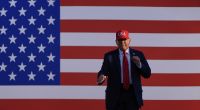 Donald Trump plaudert in Iowa ein pikantes Detail über die Ehe mit Melania aus.