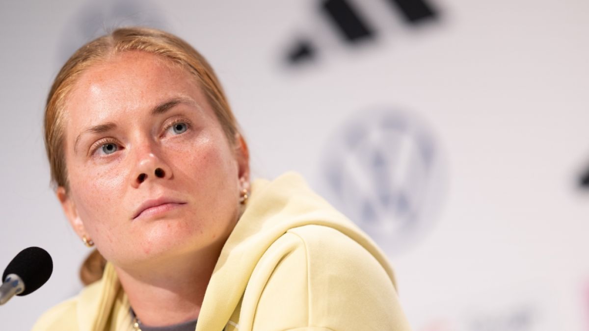 Sjoeke Nüsken spielt bei der Frauenfußball-EM 2025. (Foto)