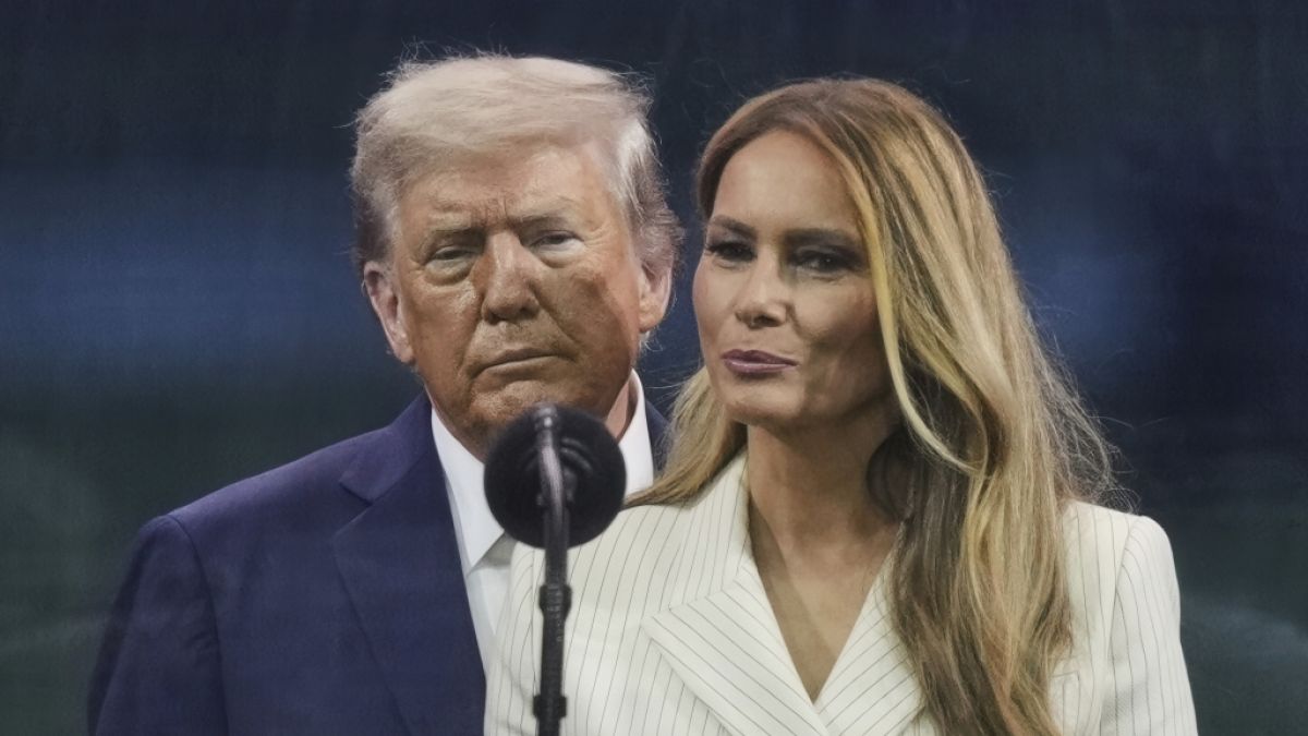 Würde Donald Trump seine Abschiebe-Politik konsequent durchsetzen, müssten auch First Lady Melania Trump und ihr Sohn Barron aus den USA ausgewiesen werden. (Foto)
