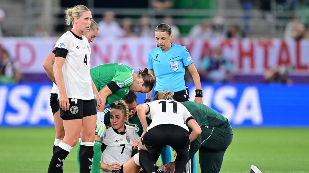 Giulia Gwinn scheidet nach einer Verletzung bei der Fußball-EM aus. Giulia Gwinn scheidet nach einer Verletzung bei der Fußball-EM aus. (Foto)