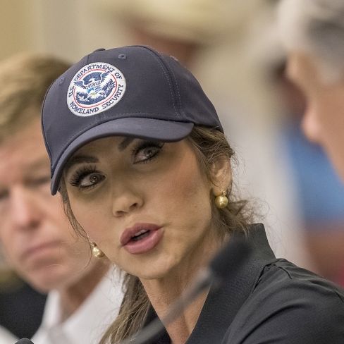 Trump-Ministerin wird im Cowgirl-Dress zum Hingucker