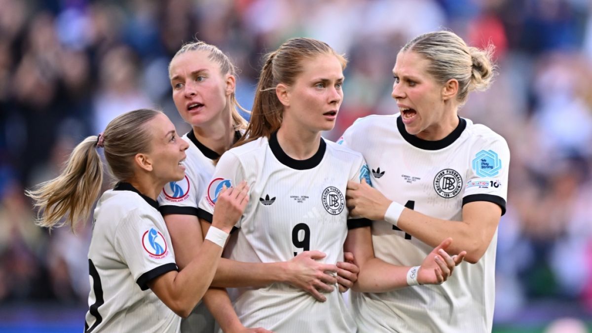 Die deutsche Frauenfußball-Nationalmannschaft hat ihr zweites EM-Spiel gegen Dänemark gewonnen. Die deutsche Frauenfußball-Nationalmannschaft hat ihr zweites EM-Spiel gegen Dänemark gewonnen. (Foto)