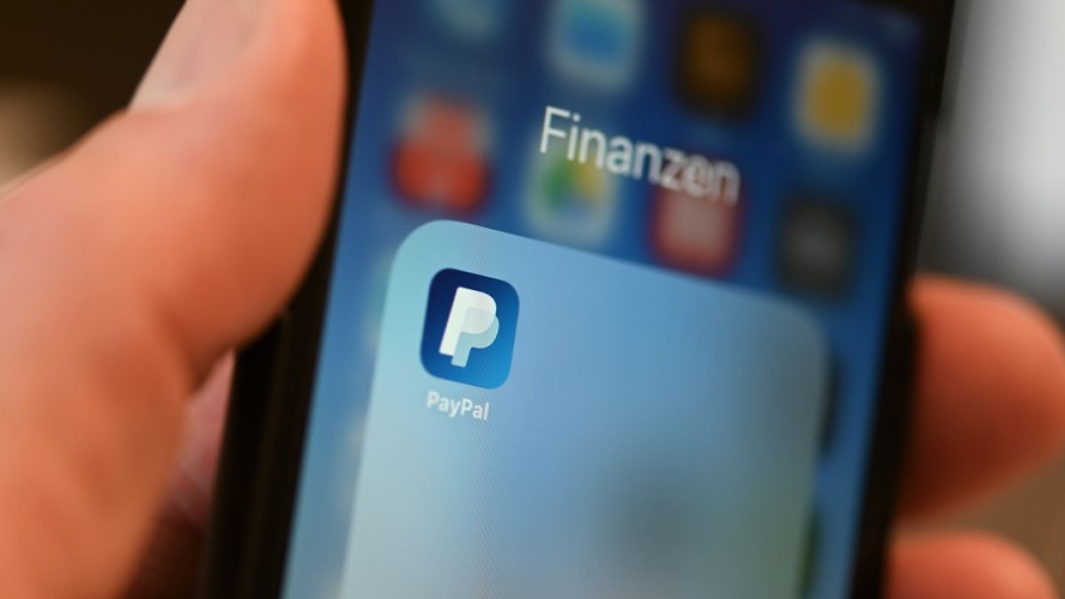 Wegen vermeintlich versehentlich gesendeter Beträge könnten PayPal-Nutzer in Bedrängnis geraten. Wegen vermeintlich versehentlich gesendeter Beträge könnten PayPal-Nutzer in Bedrängnis geraten. (Foto)