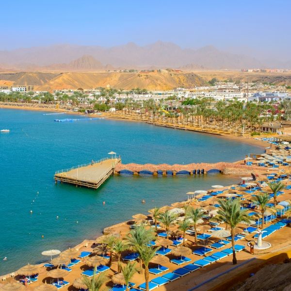 Ein Ägypten-Urlaub verbindet relaxte Tage an traumhaften Stränden mit Kulturerbe. Ein Ägypten-Urlaub verbindet relaxte Tage an traumhaften Stränden mit Kulturerbe.